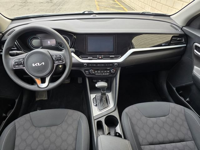 Used 2022 Kia Niro LX FWD image 2