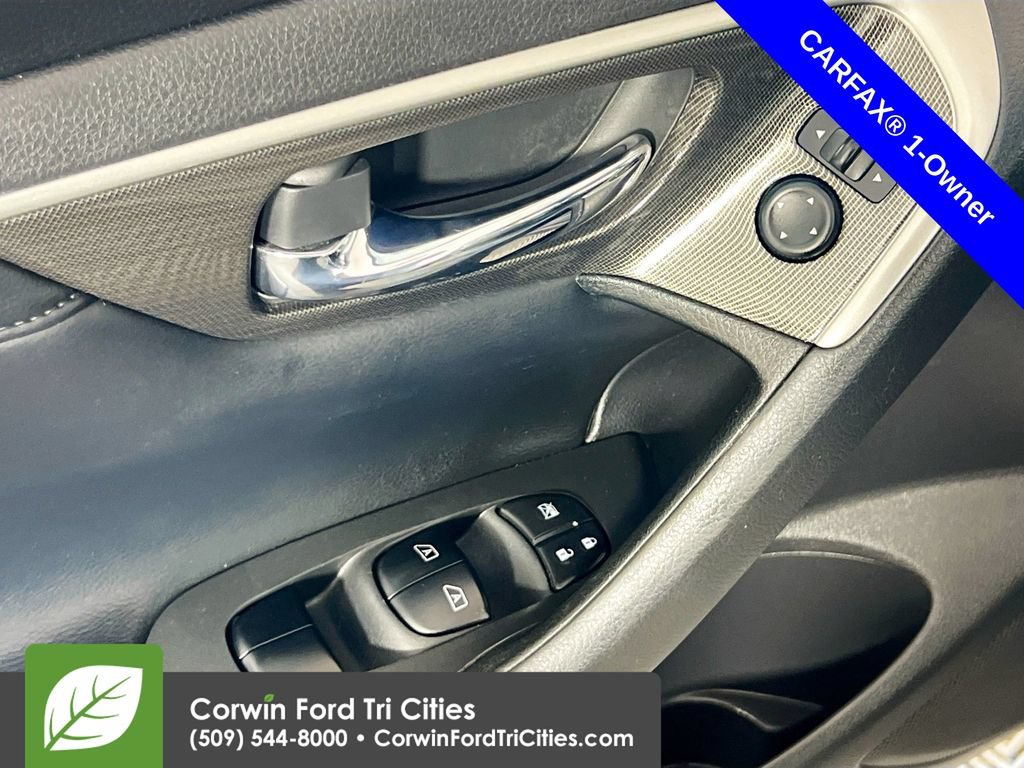 Used 2015 Nissan Altima 3.5 SL FWD image 12
