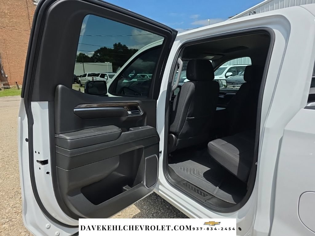 Used 2023 Chevrolet Silverado 1500 LT AWD/4WD image 16
