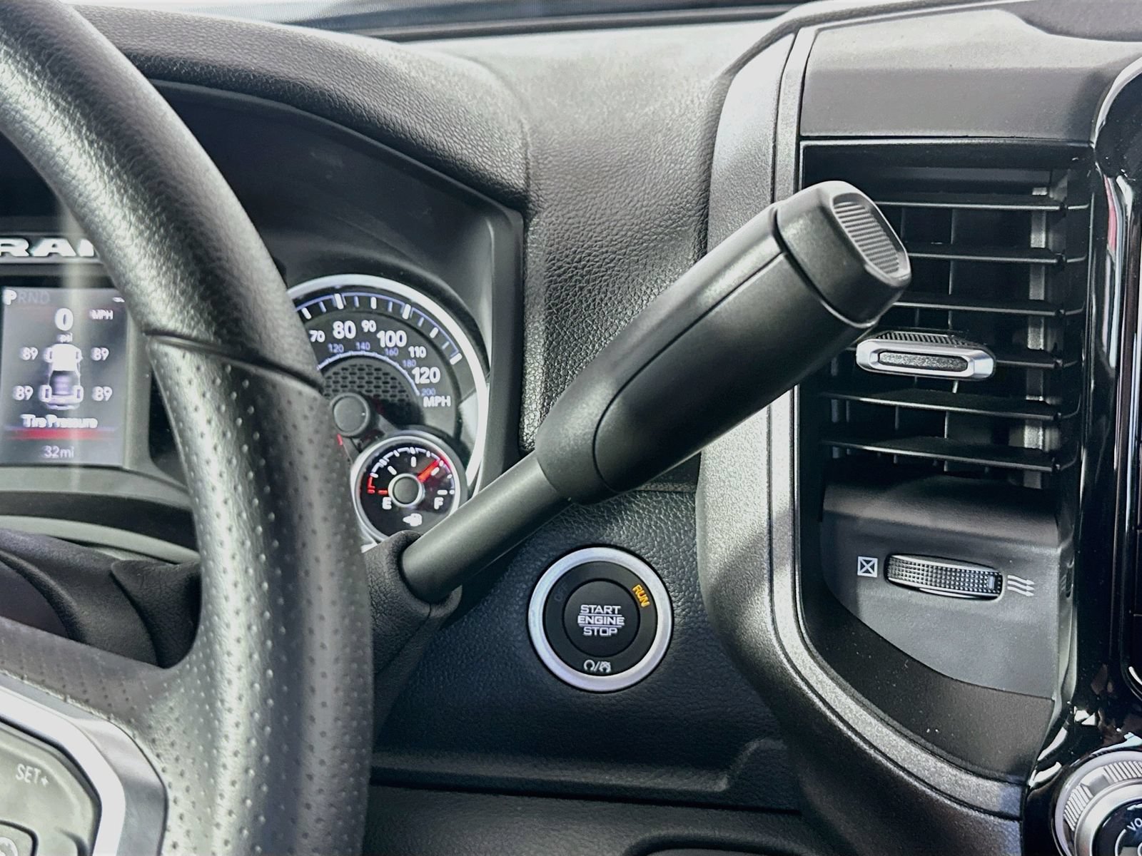 New 2027 RAM 2500 Tradesman AWD/4WD image 17
