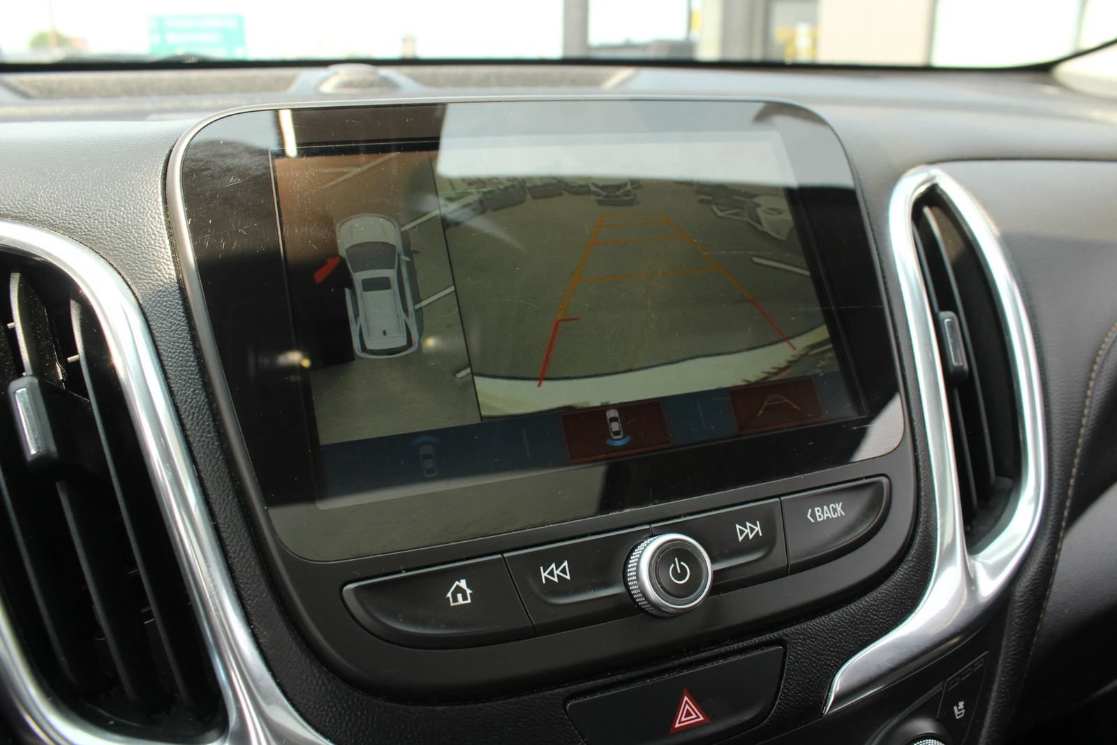 Used 2018 Chevrolet Equinox Premier AWD/4WD image 33