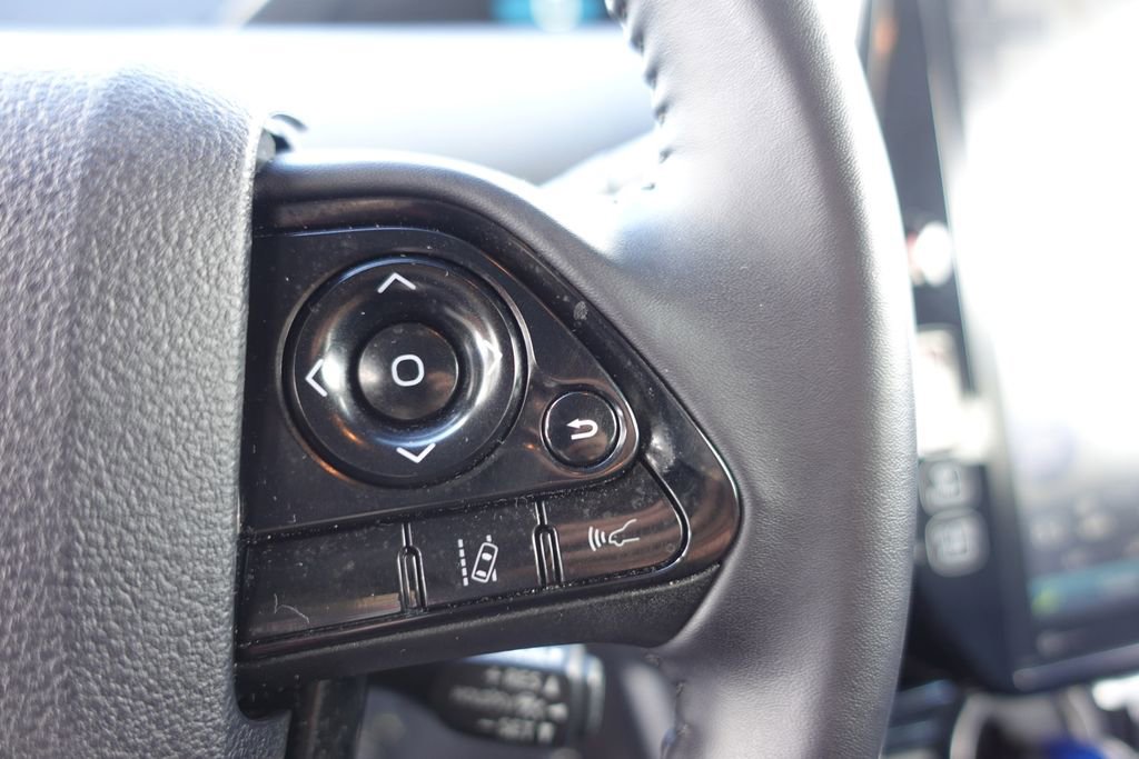 Used 2022 Toyota Prius Prime XLE image 12