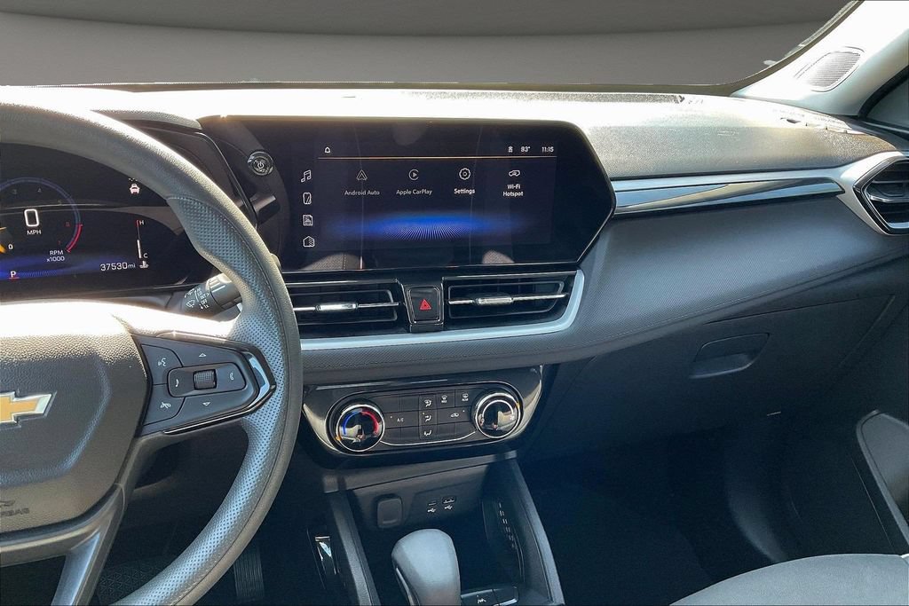 Used 2025 Chevrolet TrailBlazer LT FWD image 12