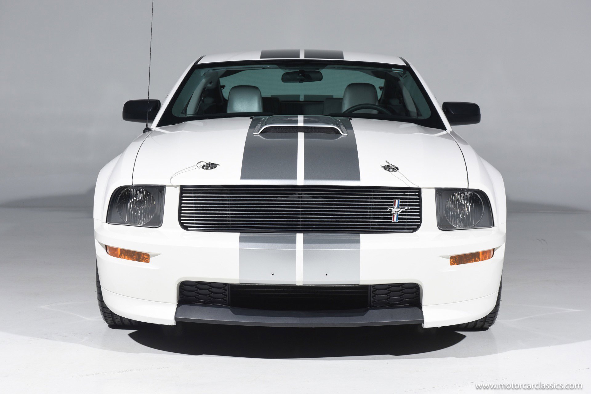 Used 2007 Ford Mustang GT RWD image 2