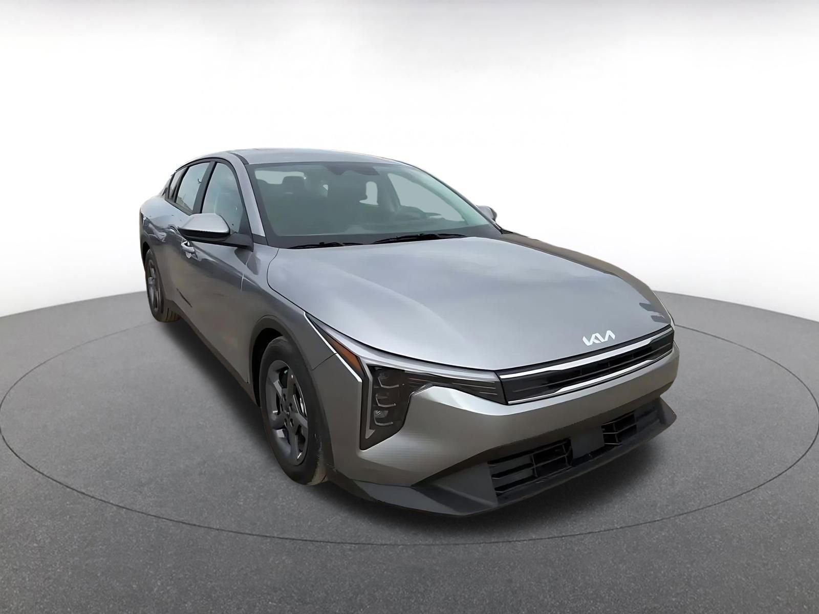 Used 2025 Kia K4 FWD image 3