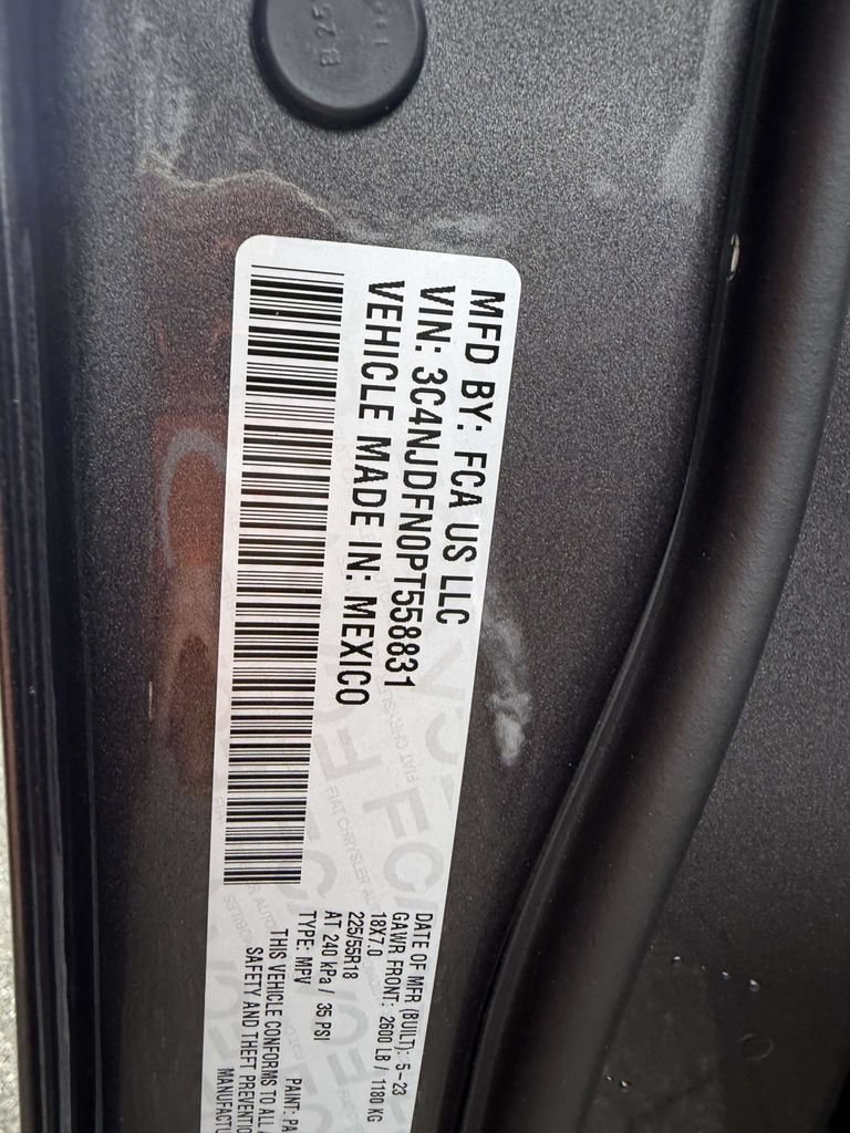 Used 2023 Jeep Compass Latitude AWD/4WD image 26