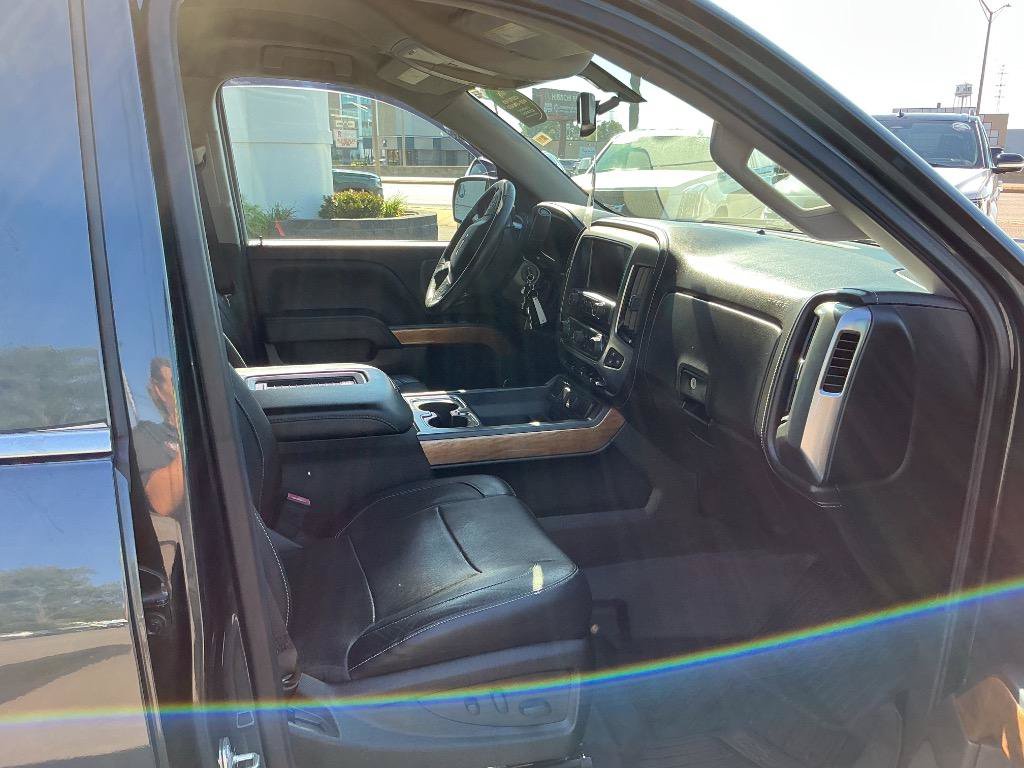 Used 2017 Chevrolet Silverado 1500 LTZ w/ High Desert Package AWD/4WD image 9
