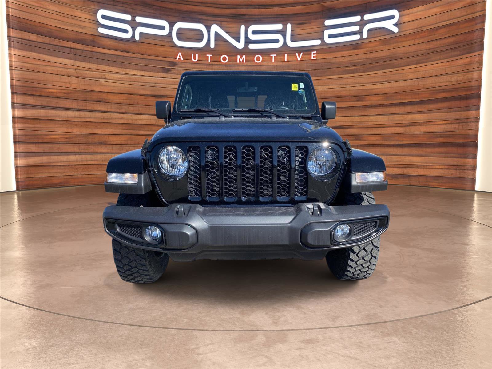 Used 2022 Jeep Gladiator Sport image 9