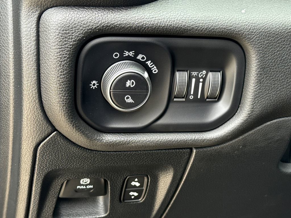 Used 2025 RAM 1500 Lone Star AWD/4WD image 22