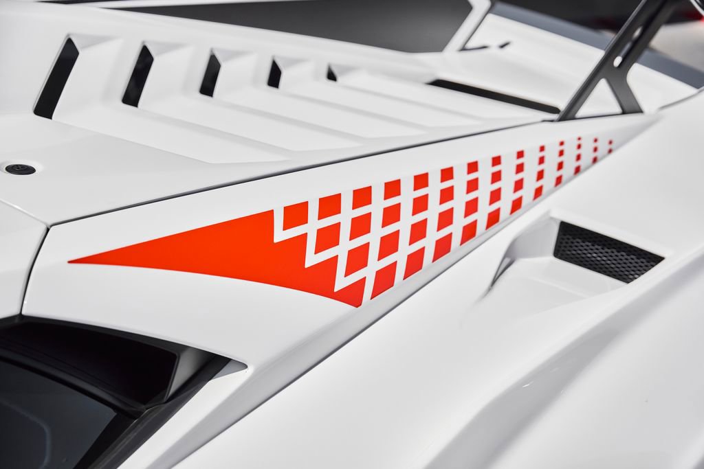 Used 2024 Lamborghini Huracan STO RWD image 14