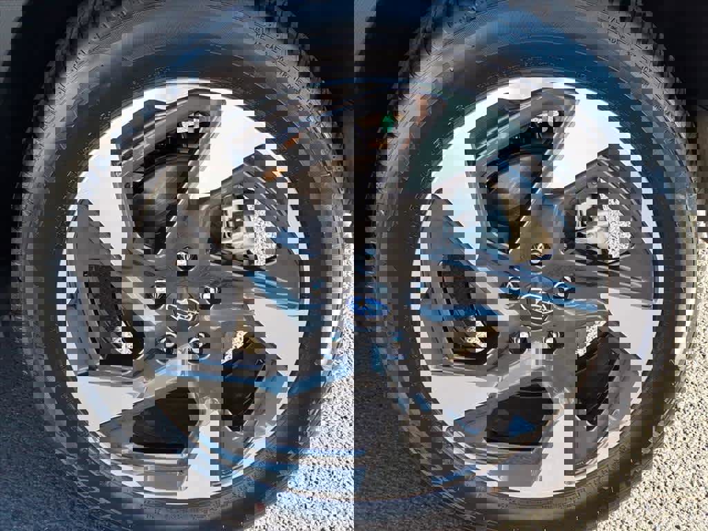 Certified 2025 Subaru Crosstrek 2.5i Limited w/ Popular Package #3A image 11