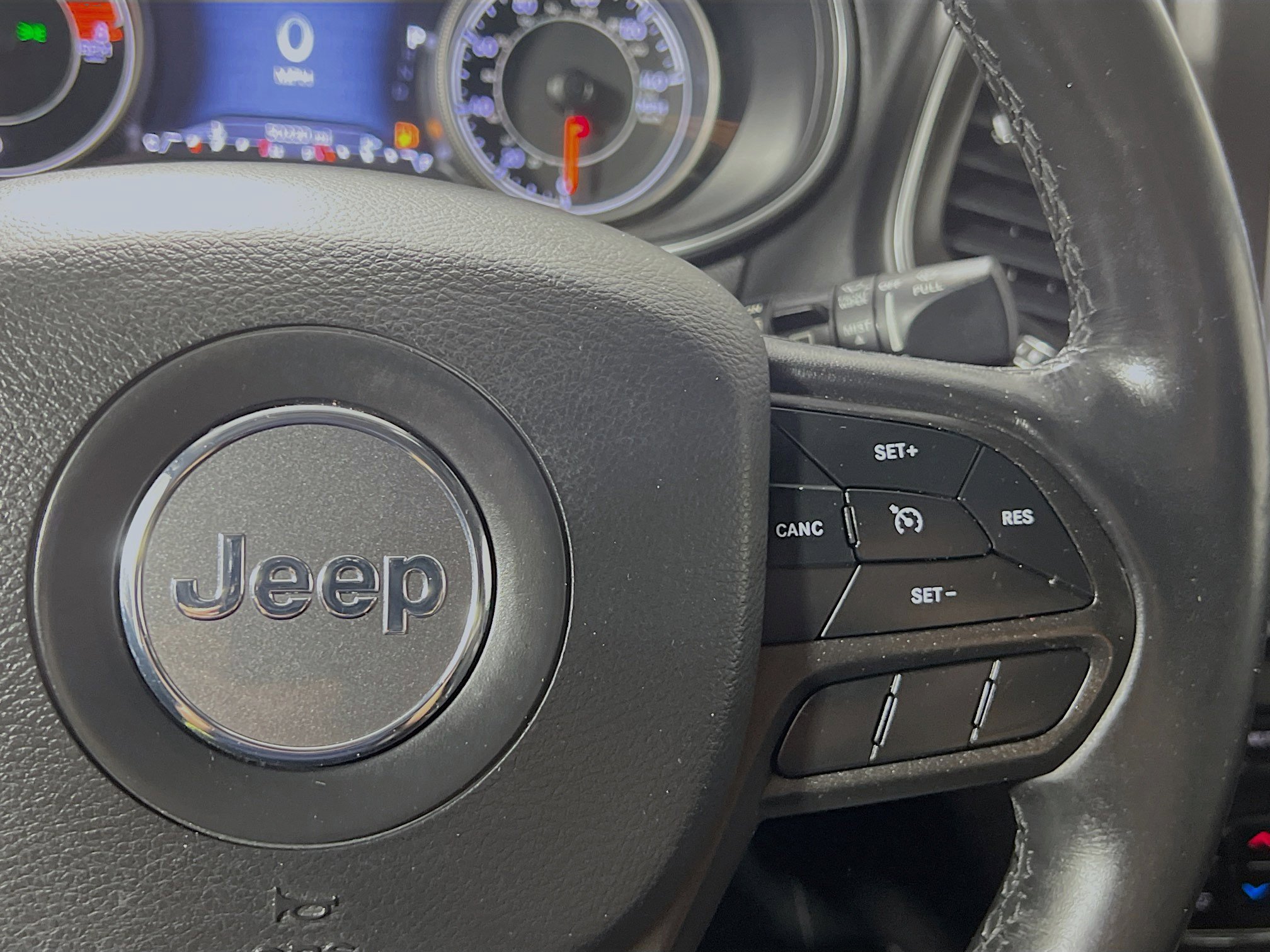 Used 2019 Jeep Cherokee Trailhawk w/ Cold Weather Group AWD/4WD image 20
