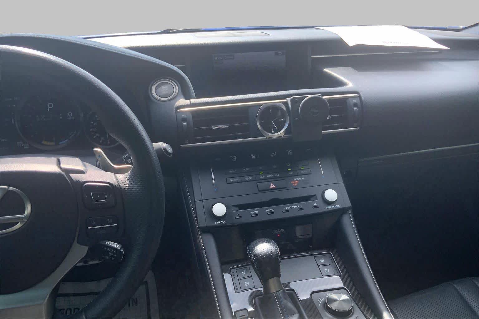 Used 2015 Lexus RC F w/ Performance Package RWD image 7