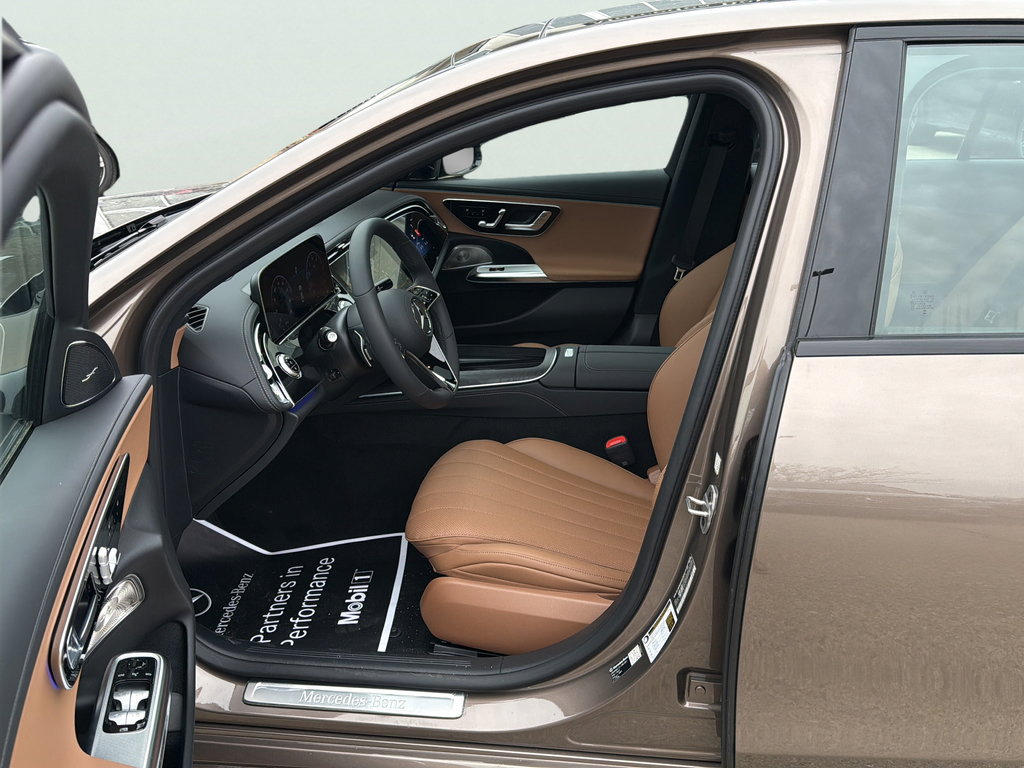 New 2026 Mercedes-Benz E 450 4MATIC Sedan image 19