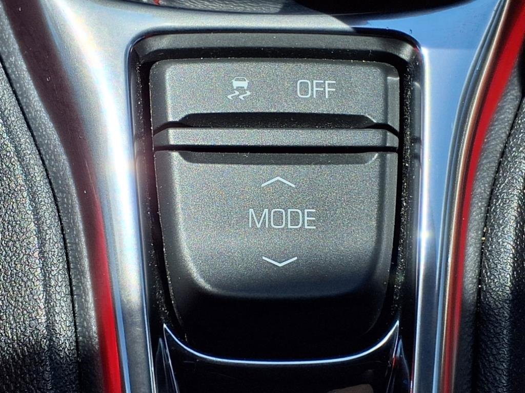 Used 2016 Chevrolet Camaro SS image 18