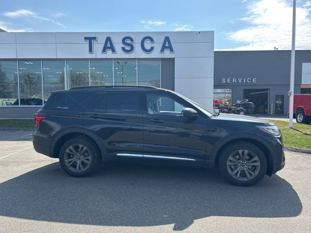 Used 2025 Ford Explorer Active w/ Active Comfort Package AWD/4WD image 8