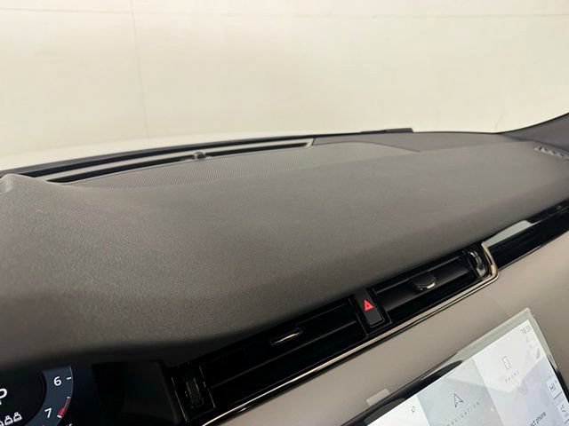 New 2026 Land Rover Range Rover Evoque S AWD/4WD image 29