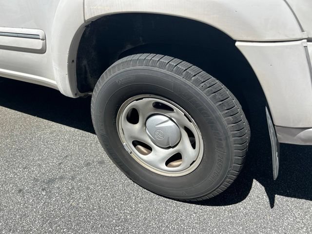 Used 2005 Toyota Sequoia SR5 RWD image 7