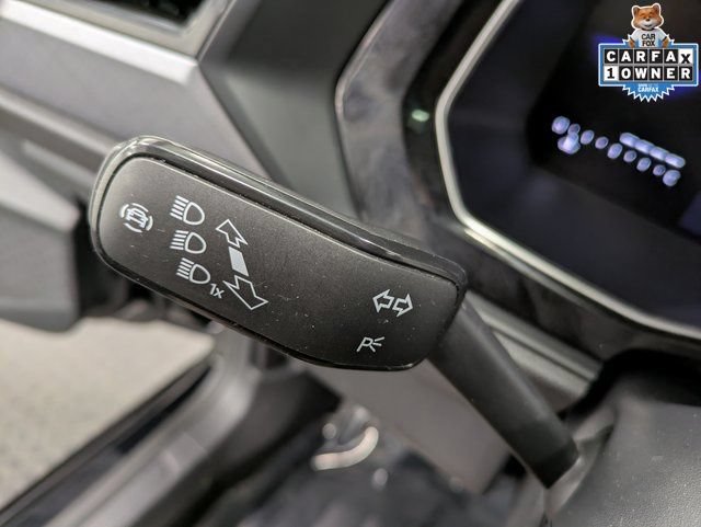Used 2024 Volkswagen Jetta SE w/ Panoramic Sunroof Package FWD image 21