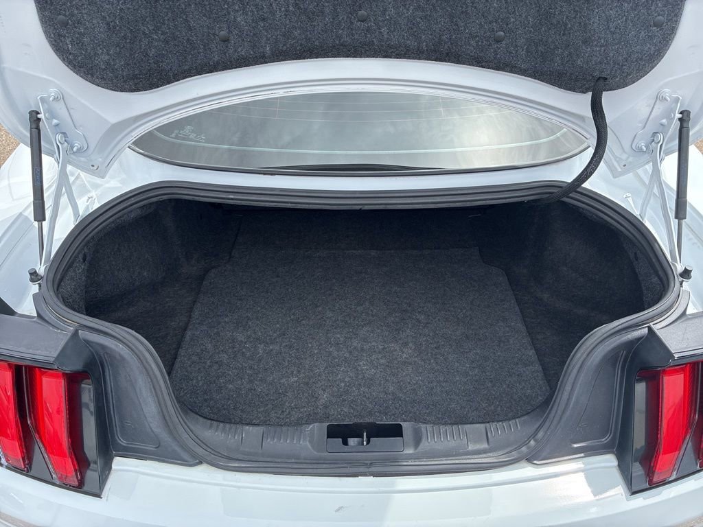 Used 2021 Ford Mustang Coupe w/ Equipment Group 101A RWD image 21