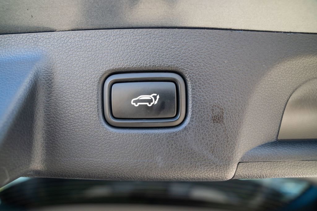 Used 2024 Hyundai Palisade Calligraphy image 12