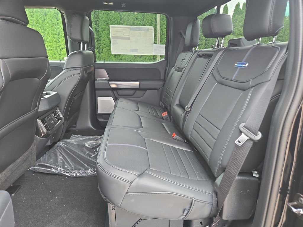 New 2026 Ford F250 Platinum w/ Tremor Off-Road Package AWD/4WD image 26