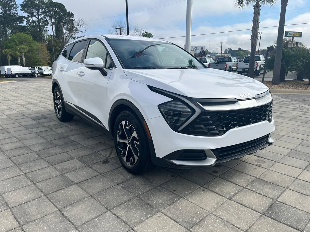 Used 2024 Kia Sportage EX image 8