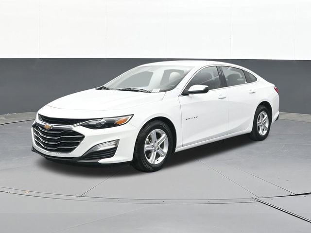 Used 2025 Chevrolet Malibu LS image 4