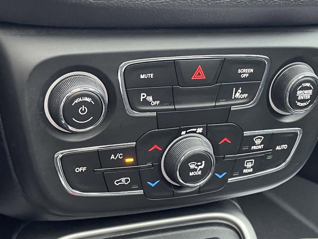 Used 2020 Jeep Compass Latitude FWD image 27