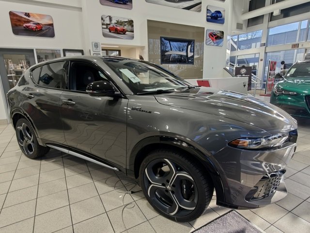 New 2026 Alfa Romeo Tonale w/ Active Assist Package image 9