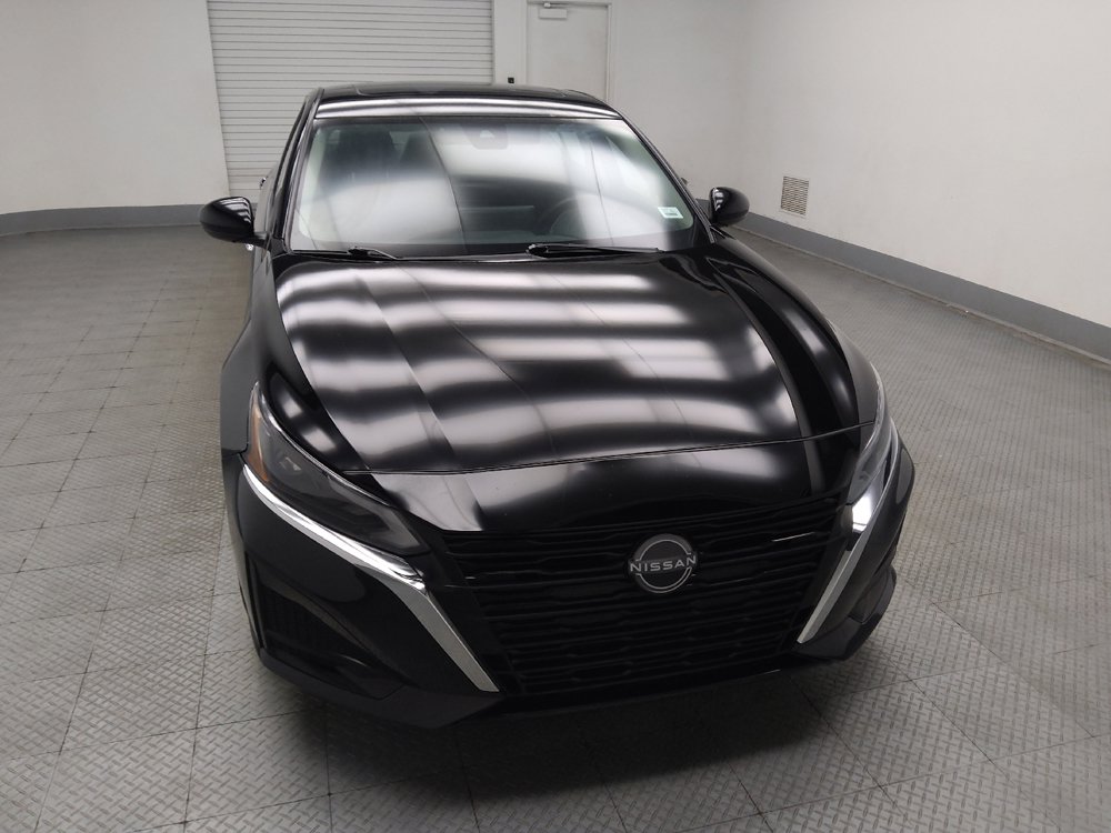 Used 2023 Nissan Altima 2.5 SV w/ SV Premium Package AWD/4WD image 14