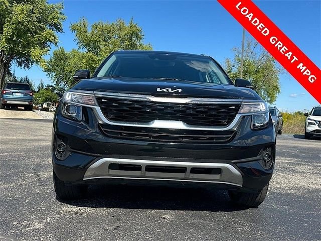 Used 2023 Kia Seltos S w/ Navigation Package image 2