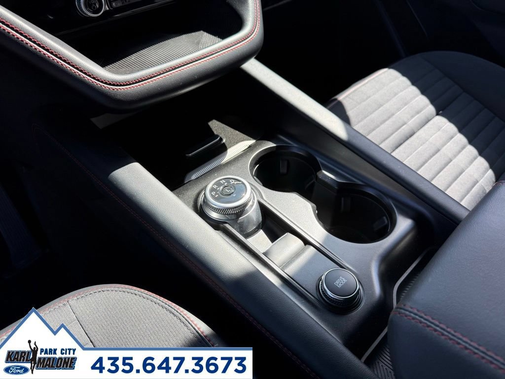 Used 2025 Ford Explorer ST-Line w/ ST-Line Street Pack AWD/4WD image 23