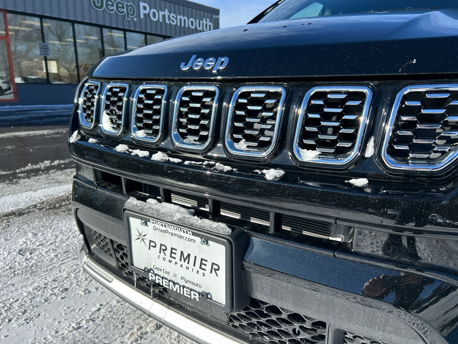 Used 2025 Jeep Compass Limited w/ Sun & Sound Group image 22