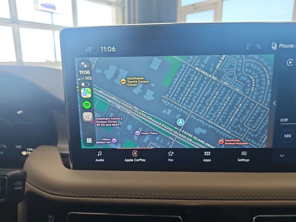 Used 2023 Lincoln Nautilus AWD image 22