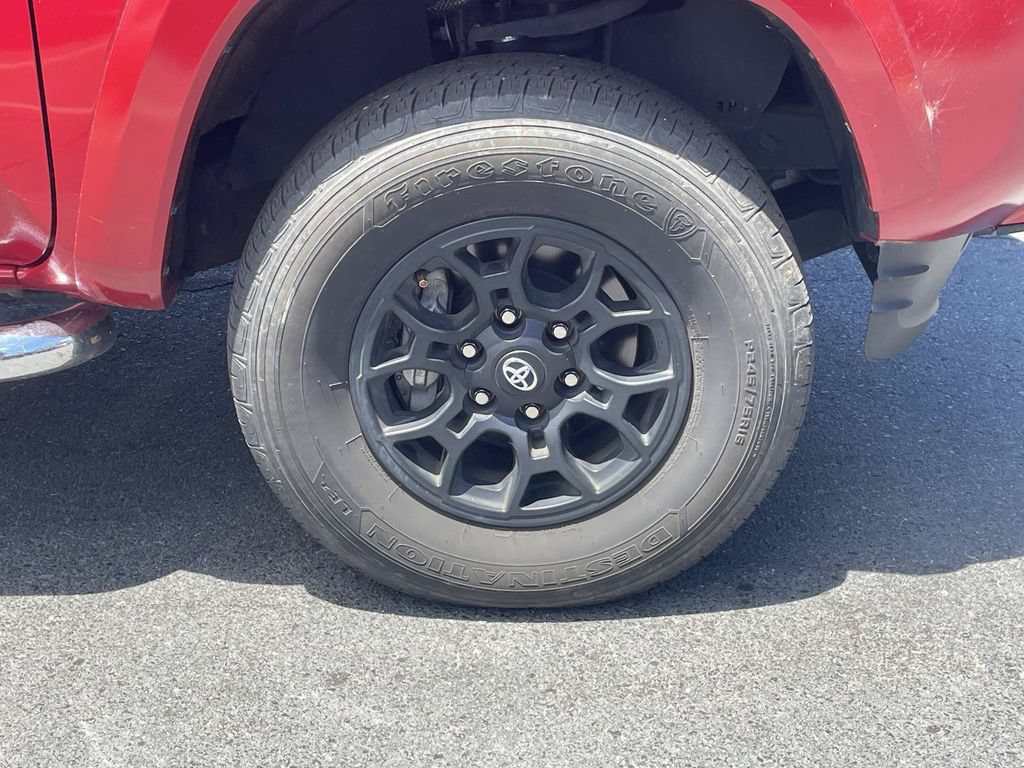 Used 2022 Toyota Tacoma SR5 RWD image 9