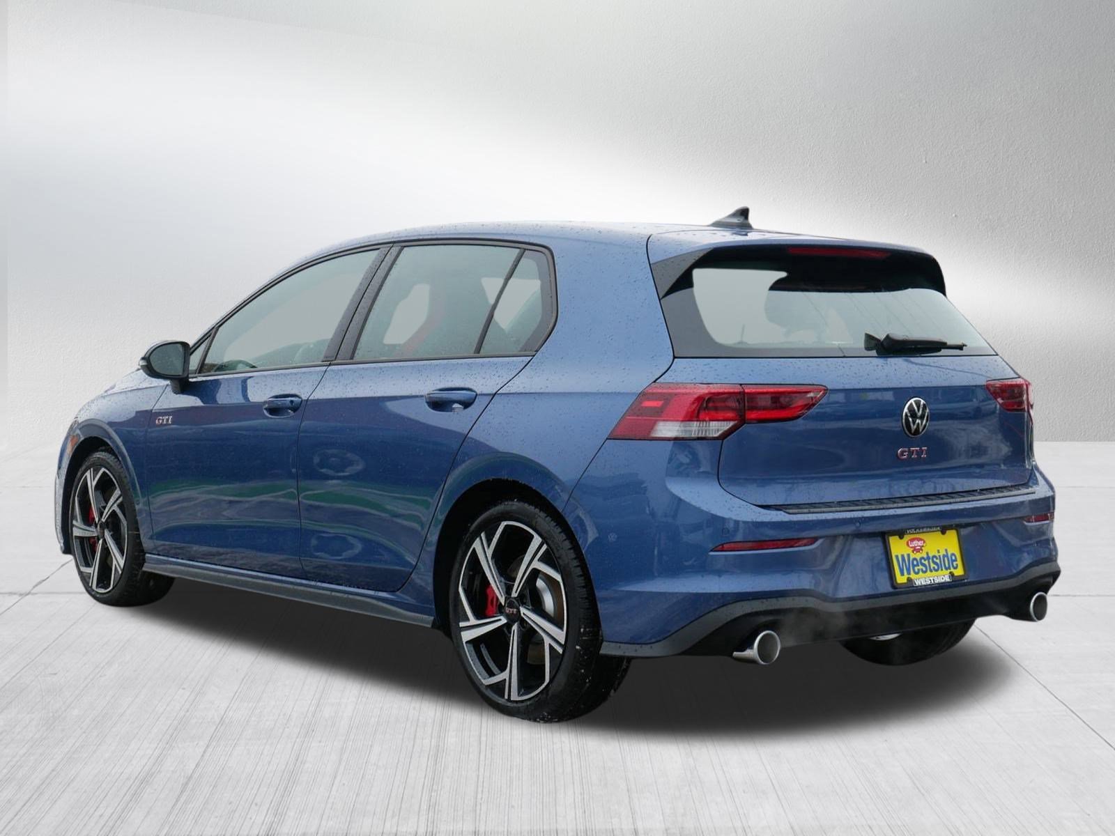 New 2026 Volkswagen GTI SE FWD image 2