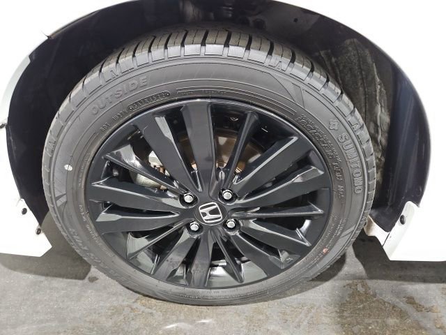 Used 2018 Honda Fit Sport image 8