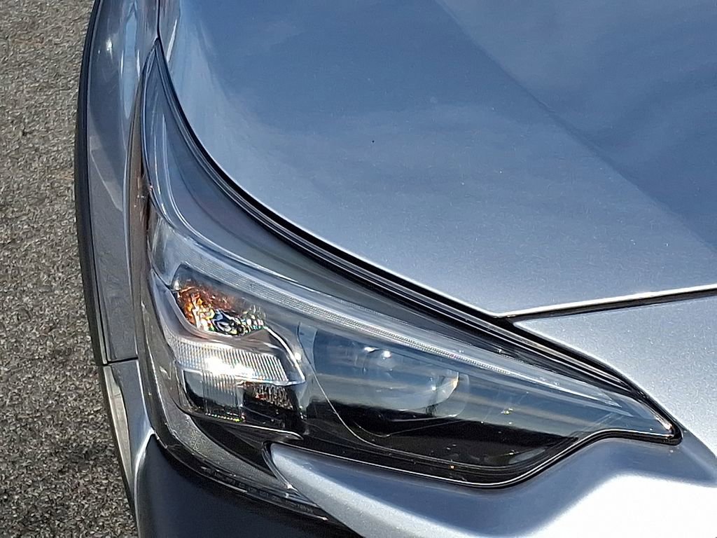 Certified 2025 Subaru Outback Limited AWD/4WD image 10
