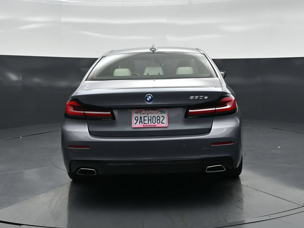 Used 2022 BMW 530e w/ Convenience Package RWD image 25