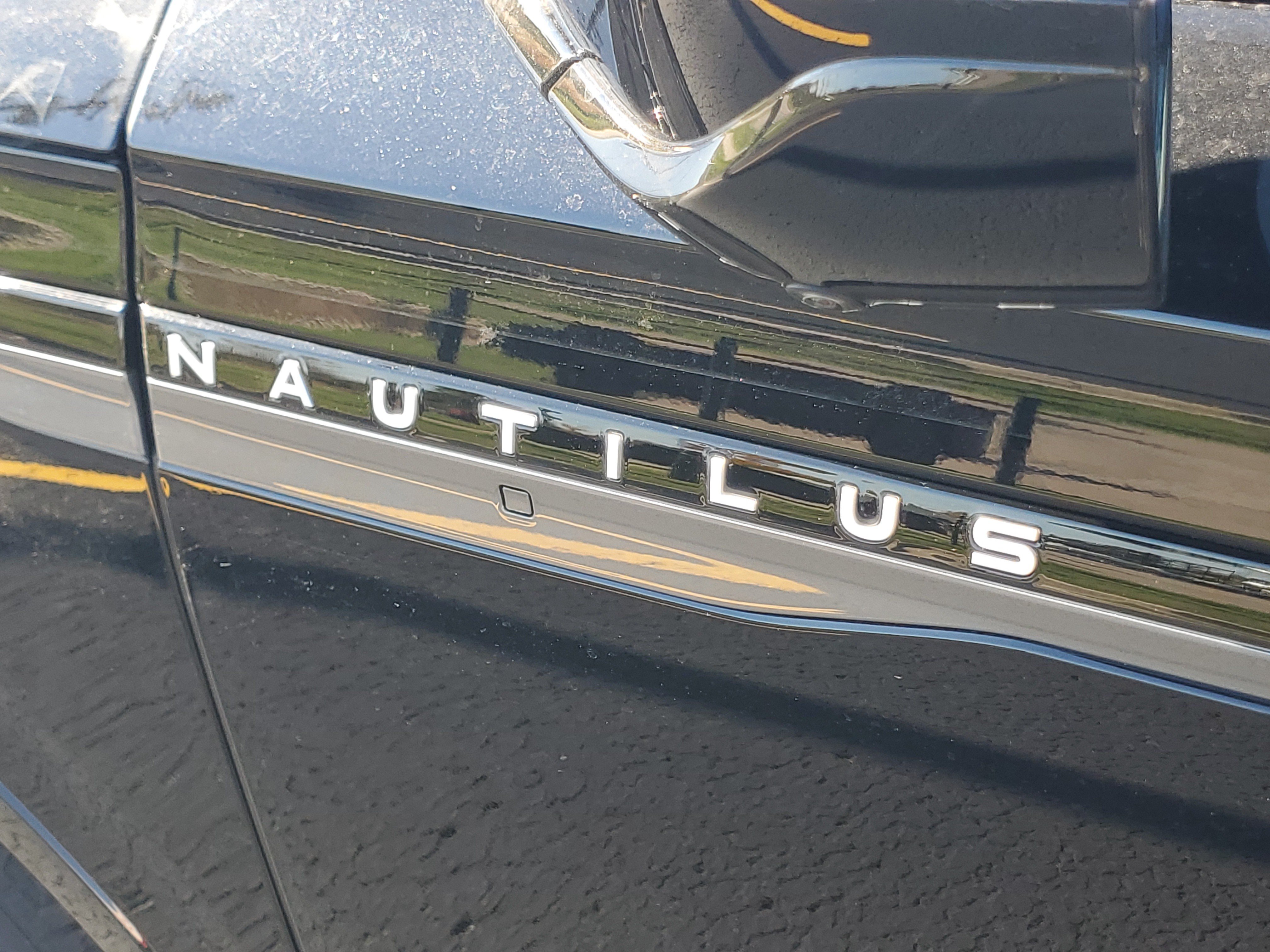 New 2026 Lincoln Nautilus Reserve AWD/4WD image 7