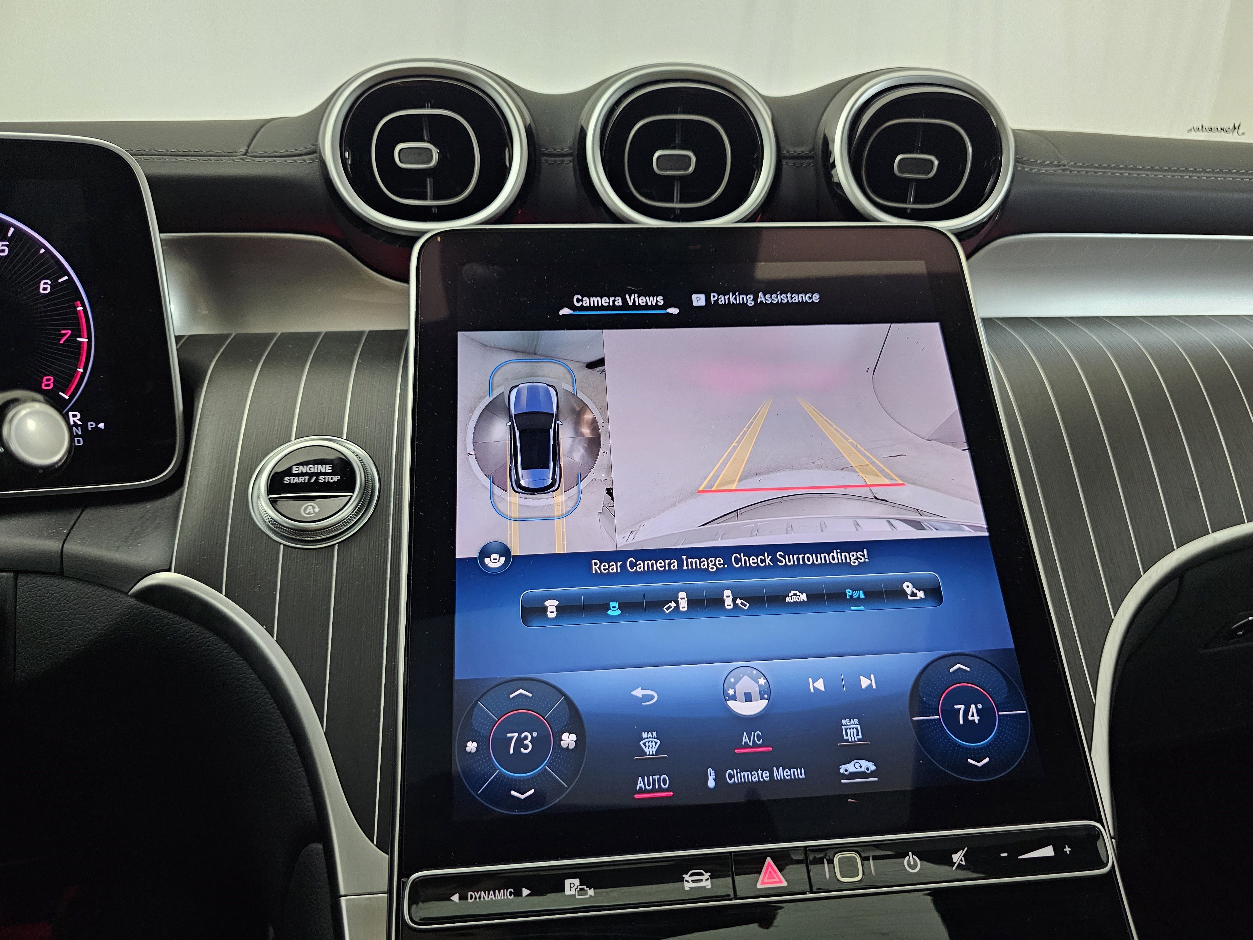 Used 2024 Mercedes-Benz GLC 300 4MATIC image 23