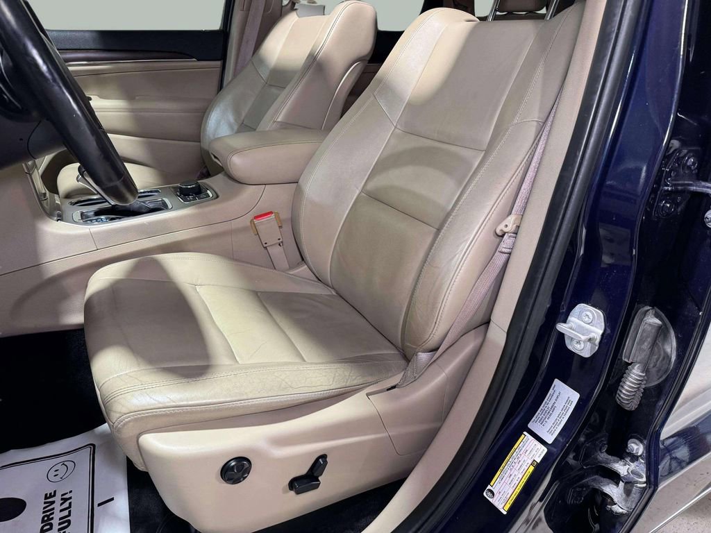 Used 2017 Jeep Grand Cherokee Limited image 5