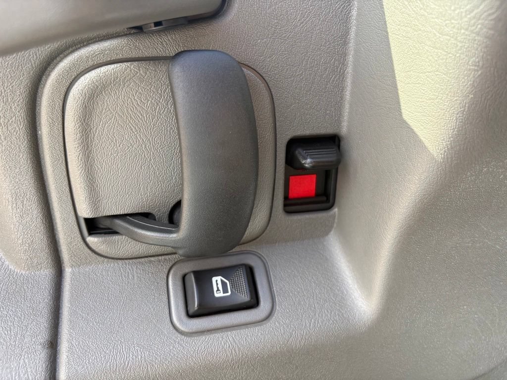 Used 2023 Chevrolet Express 3500 LS RWD image 15