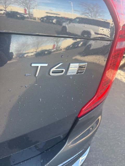 Used 2017 Volvo XC90 T6 Inscription w/ Vision Package image 4