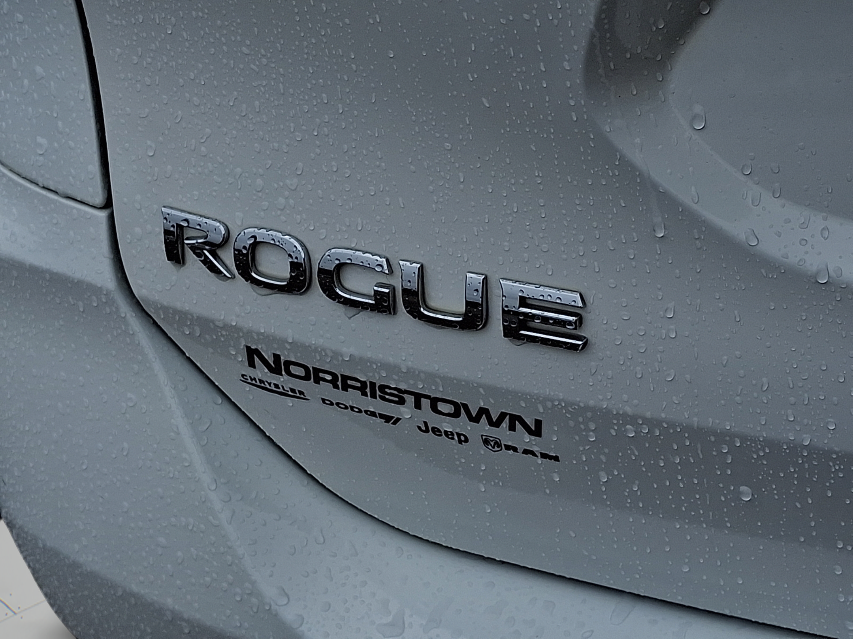 Used 2018 Nissan Rogue S AWD/4WD image 29