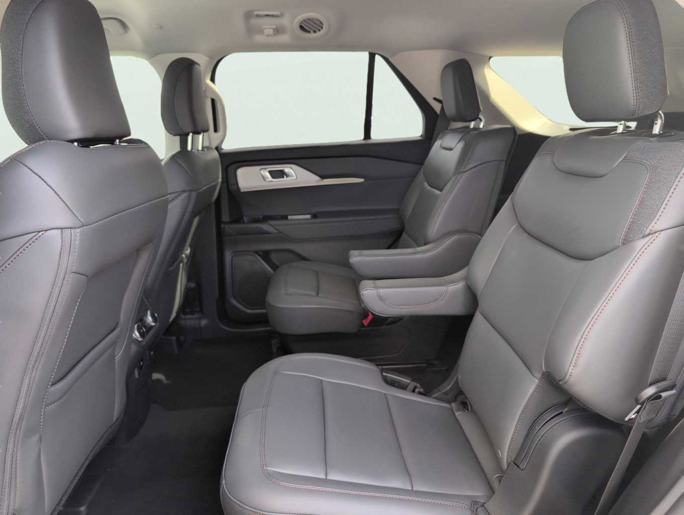 New 2025 Ford Explorer Active w/ Active Comfort Package image 10