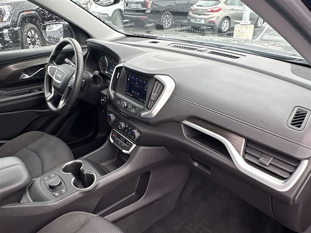 Used 2024 GMC Terrain SLE w/ Driver Convenience Package FWD image 27