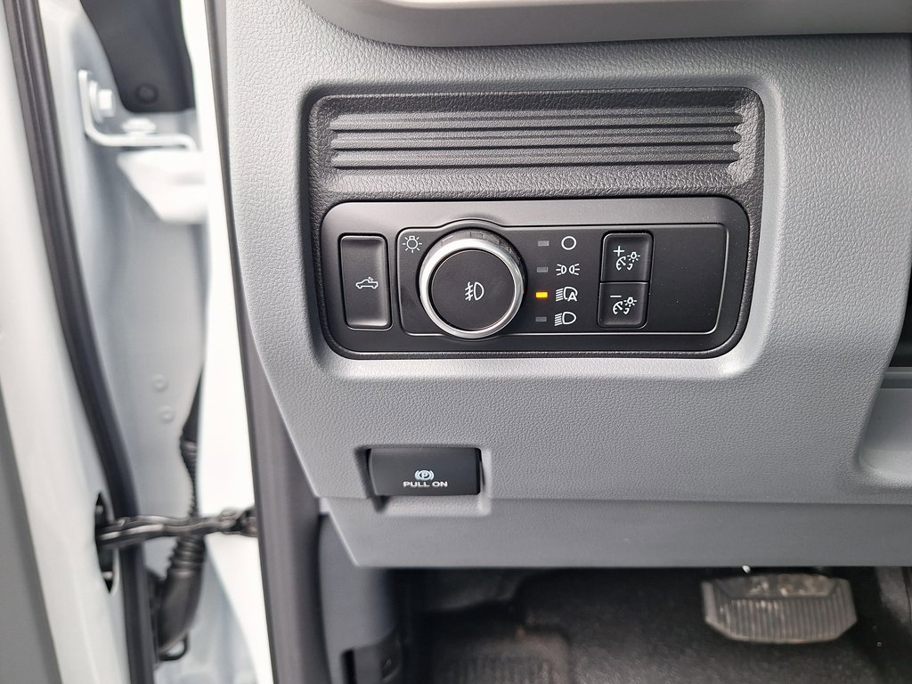 New 2026 Ford F250 XL w/ XL Chrome Package image 6