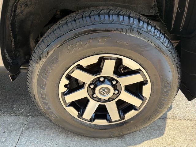 Used 2023 Toyota 4Runner TRD Off-Road Premium w/ Off Road Premium Plus Package AWD/4WD image 19